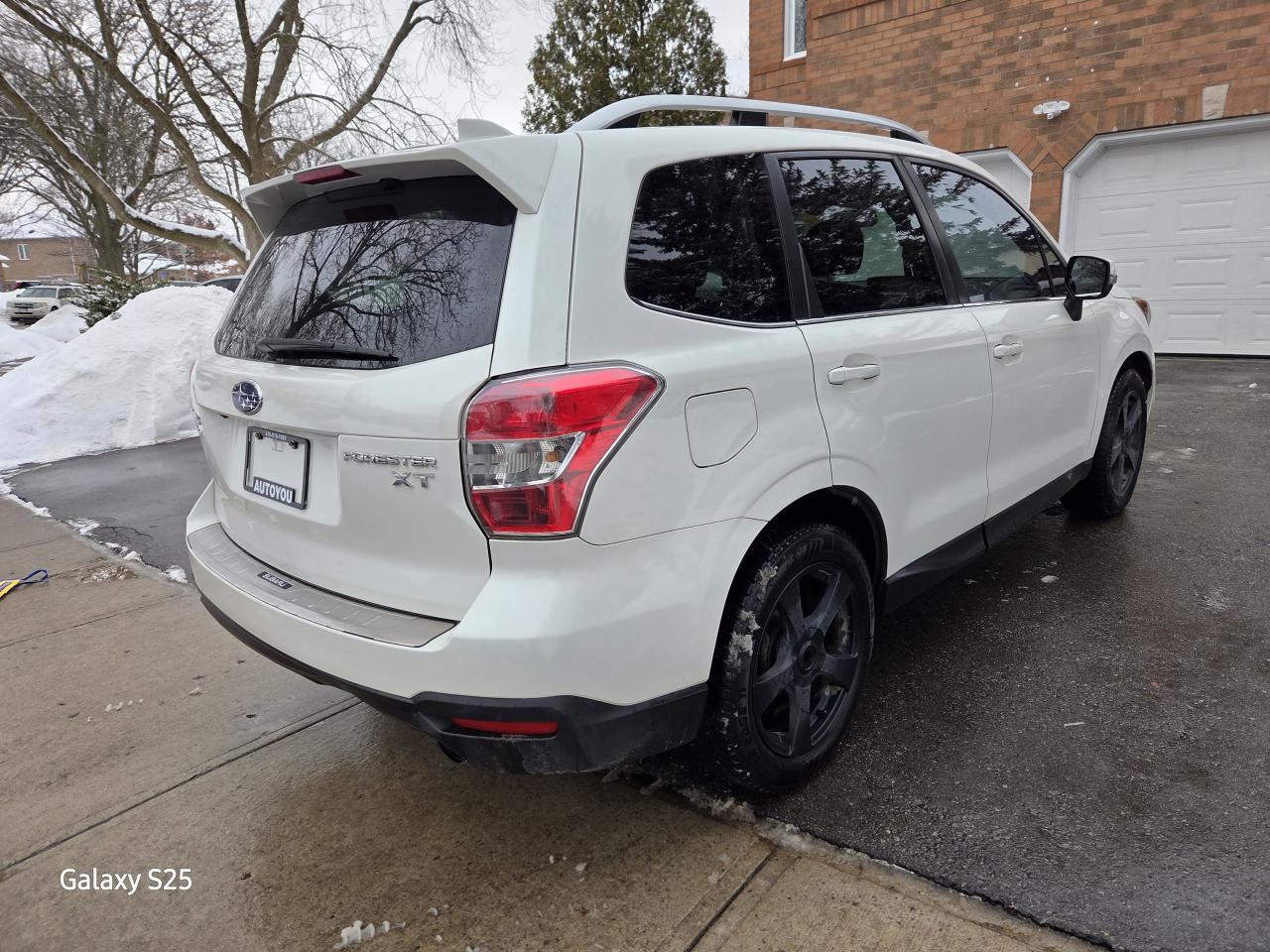 2016 Subaru Forester 2.0 L XT TOURING LEATHER PANO ROOF ONE OWNER $ 12, Photo