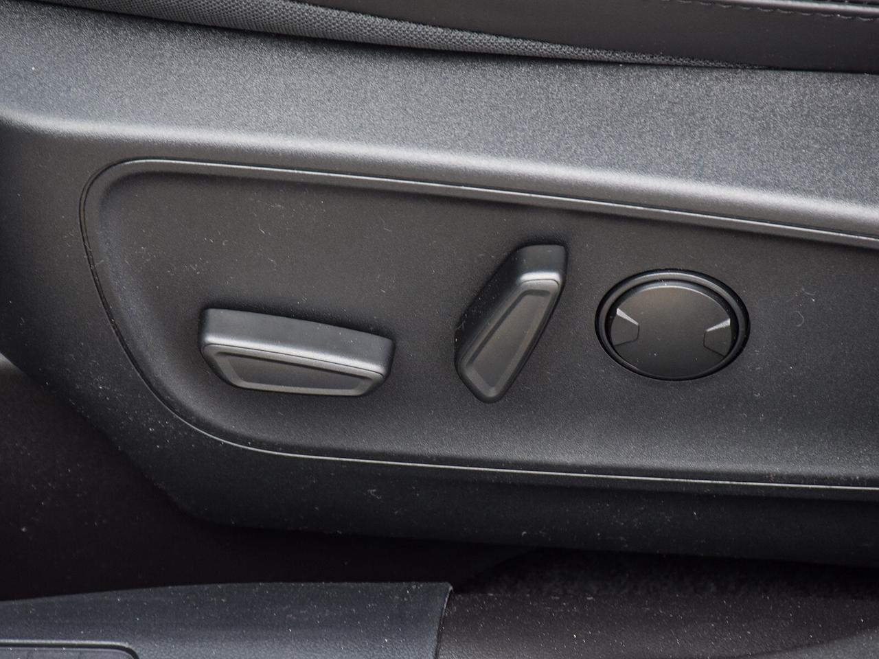 2025 Ford Escape PHEV FWD Photo