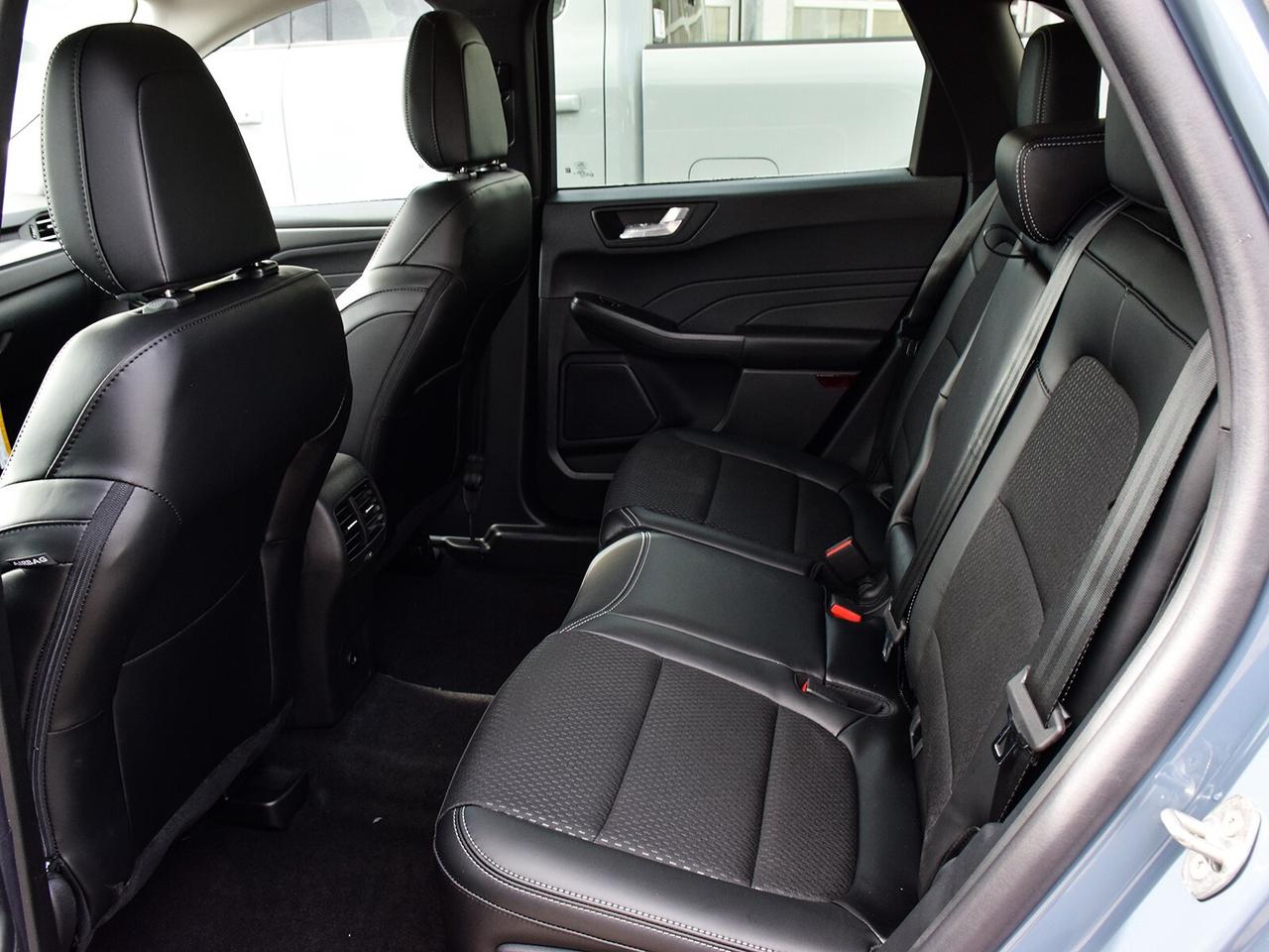 2025 Ford Escape PHEV FWD Photo