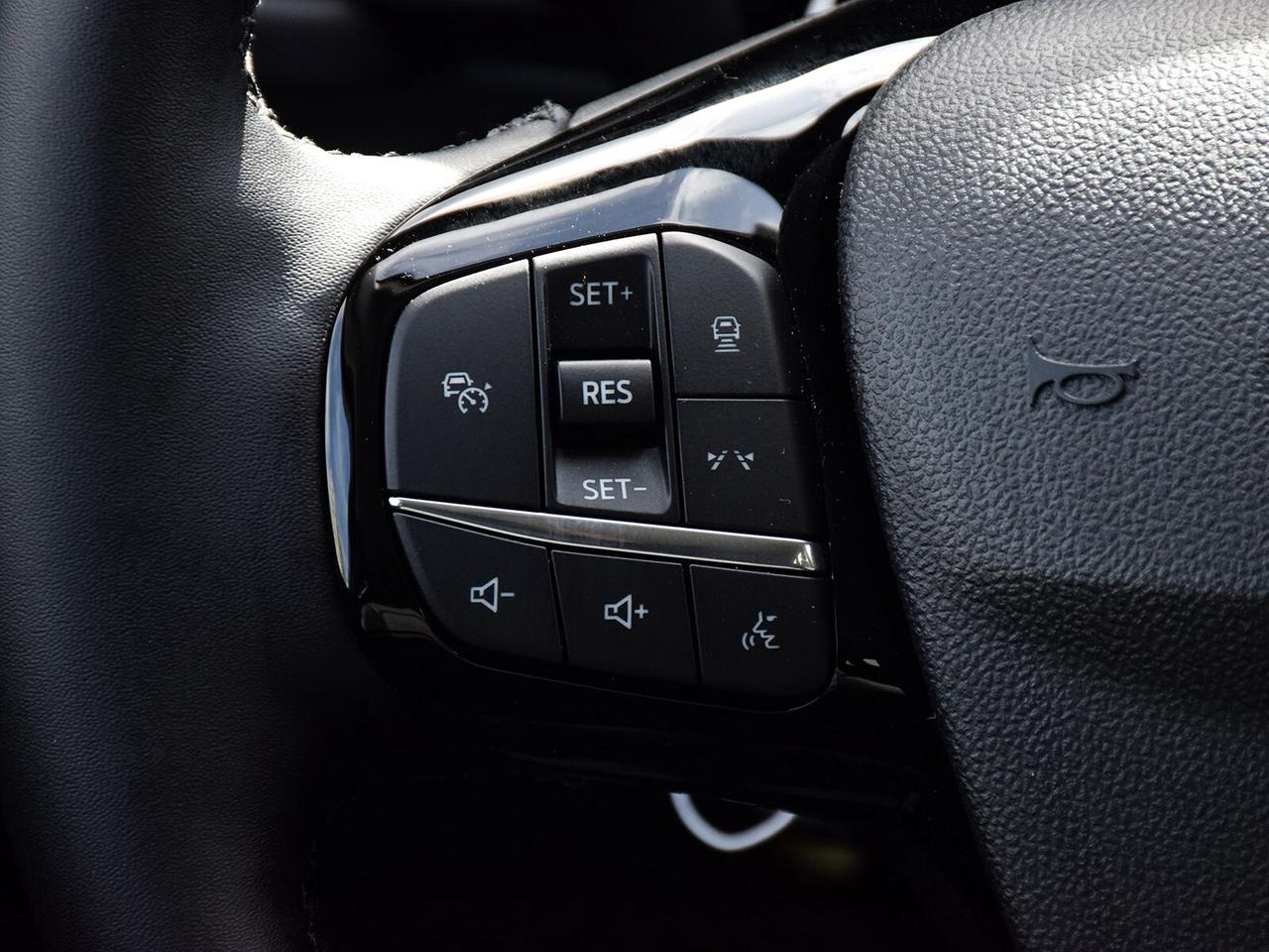 2025 Ford Escape PHEV FWD Photo