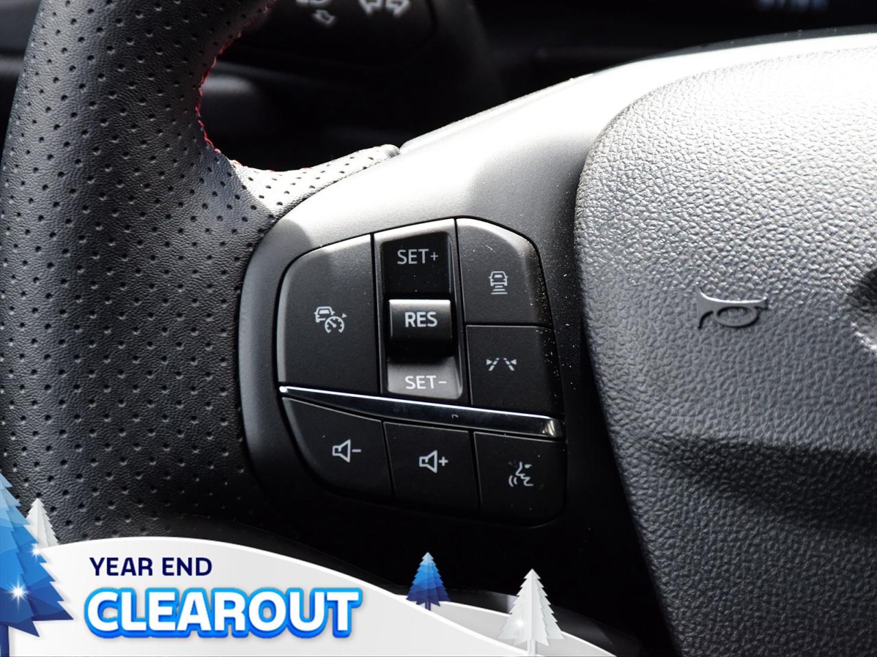 2025 Ford Escape ST-Line AWD Photo