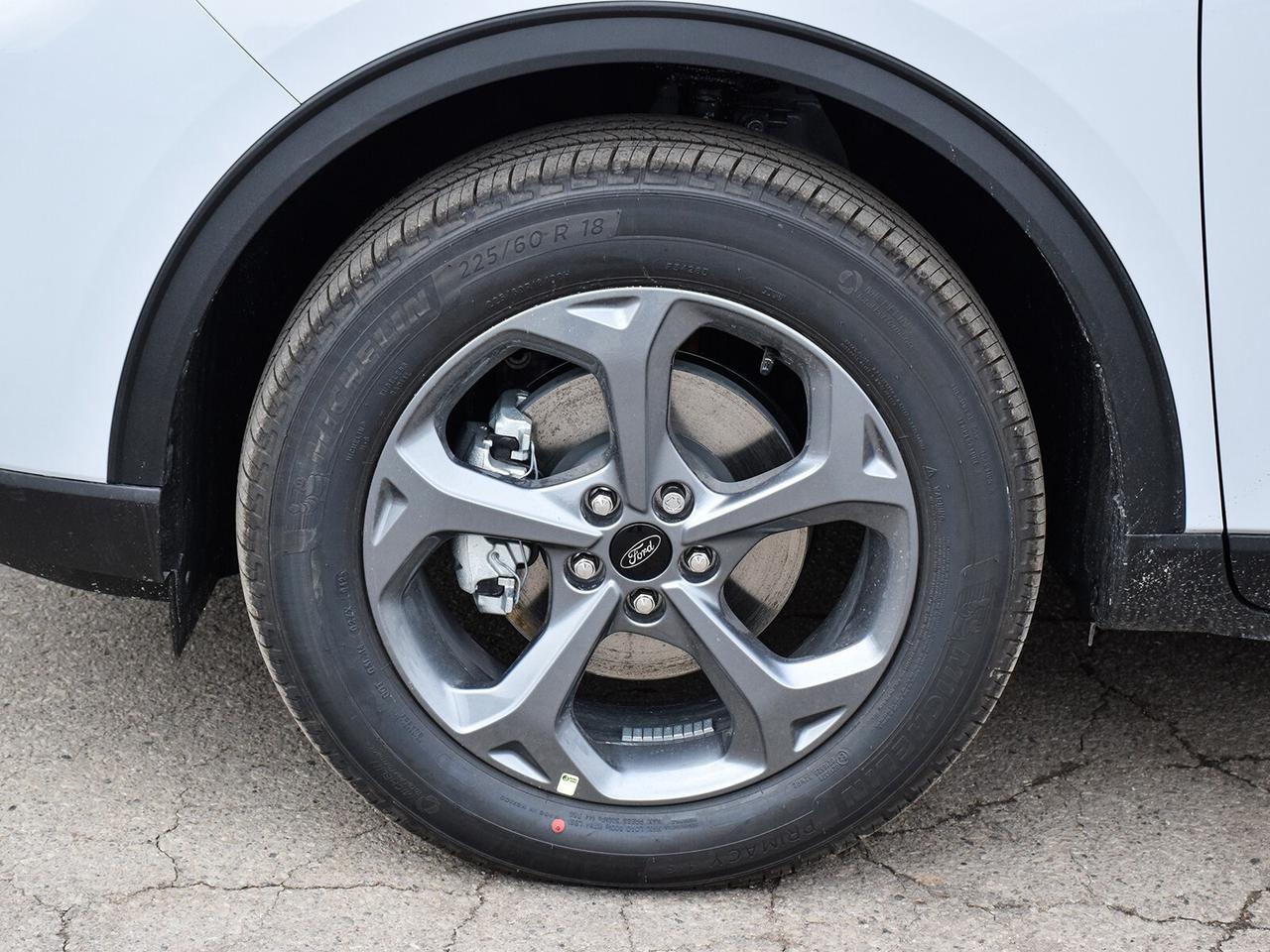 2025 Ford Escape ST-Line AWD Photo3