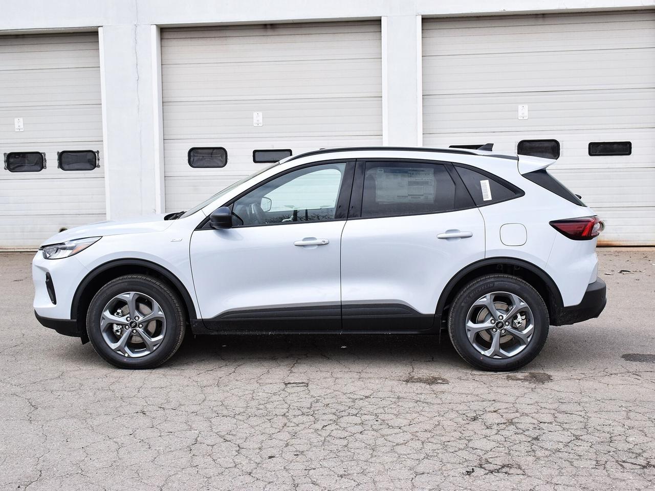 2025 Ford Escape ST-Line AWD Photo