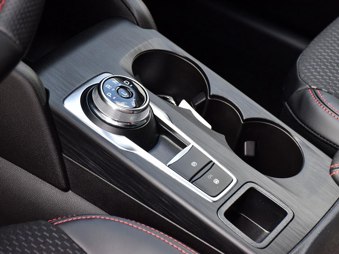 2025 Ford Escape ST-Line AWD Photo