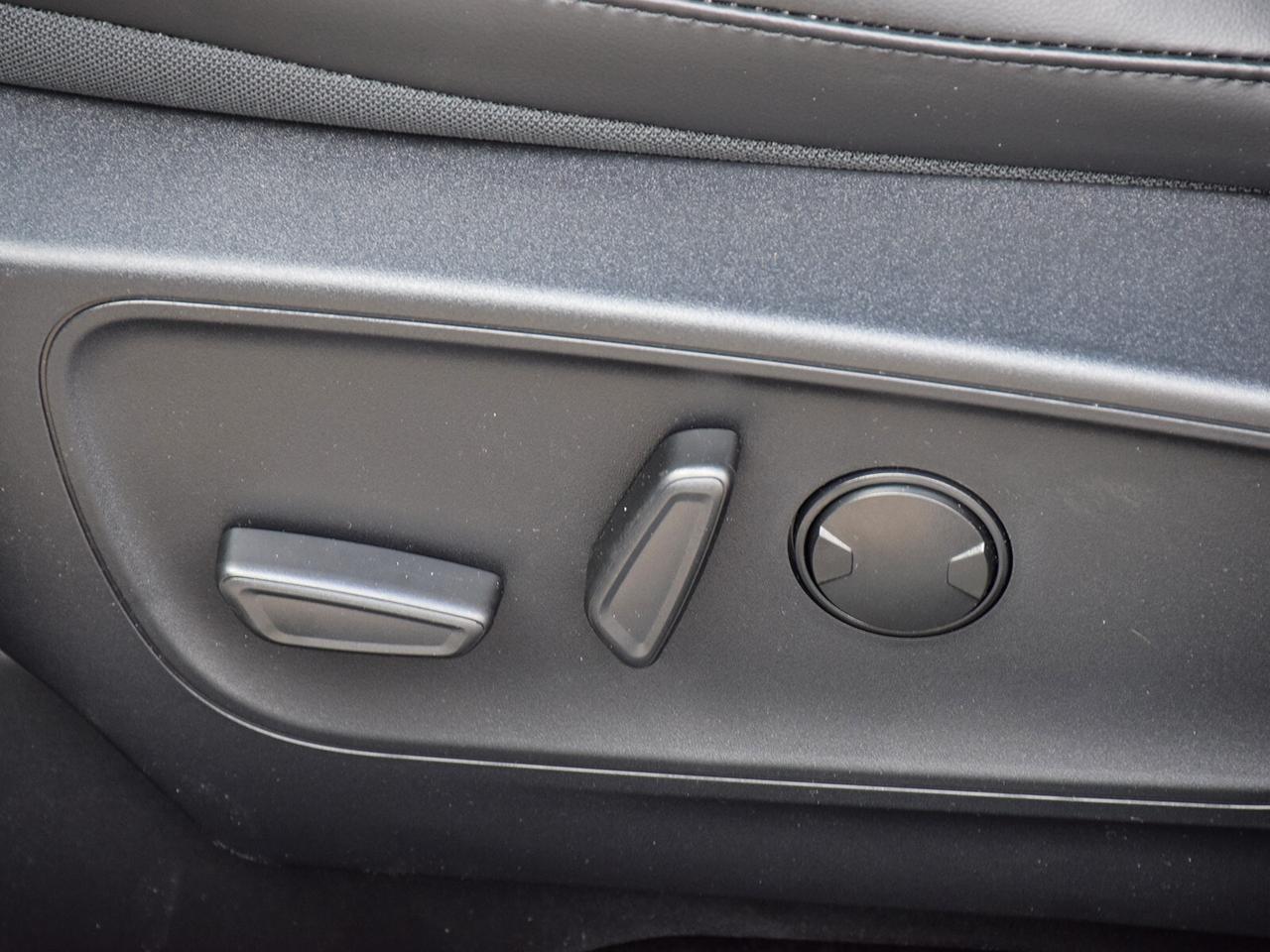 2025 Ford Escape ST-Line AWD Photo