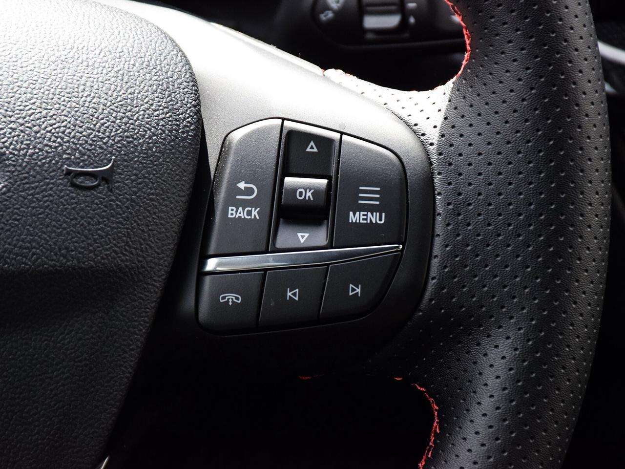 2025 Ford Escape ST-Line AWD Photo