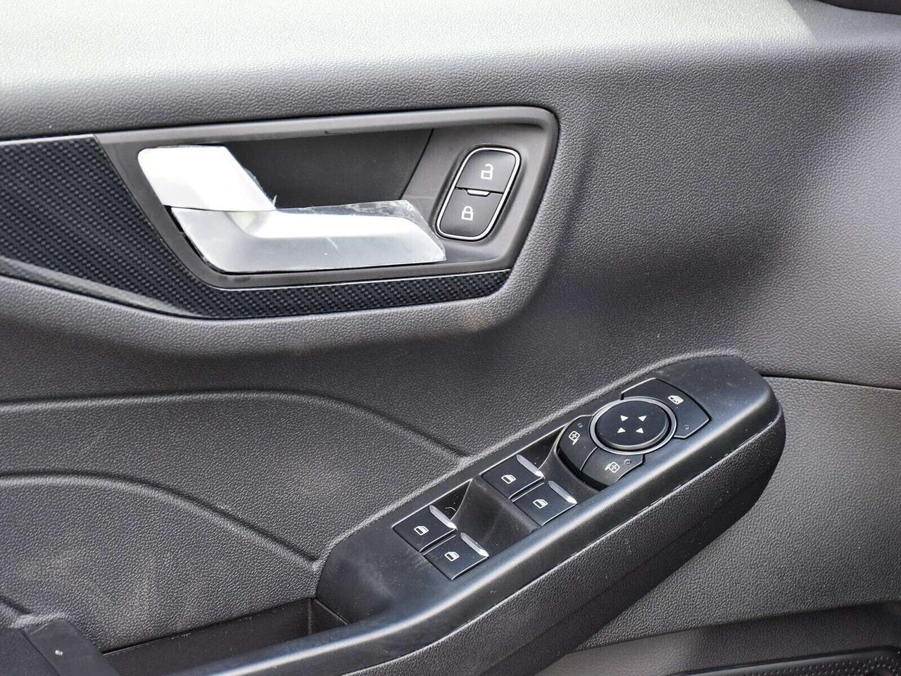2025 Ford Escape ST-Line Photo