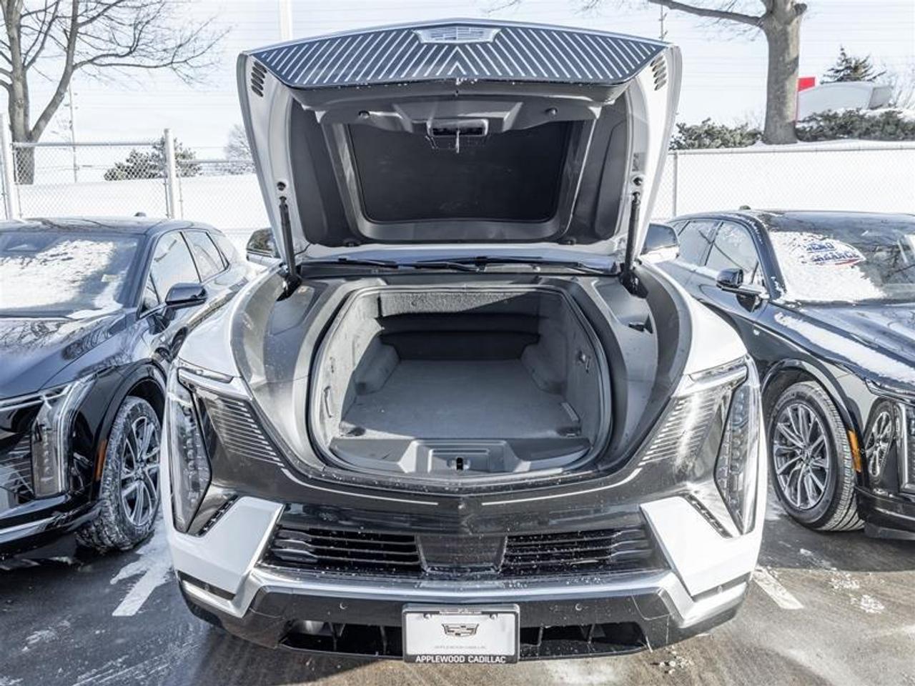 2026 Cadillac Escalade IQ Luxury 4dr All-Wheel Drive Photo