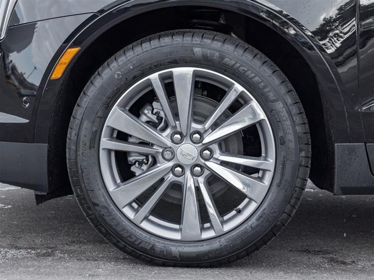 2026 Cadillac XT5 Premium Luxury 4dr All-Wheel Drive Photo3