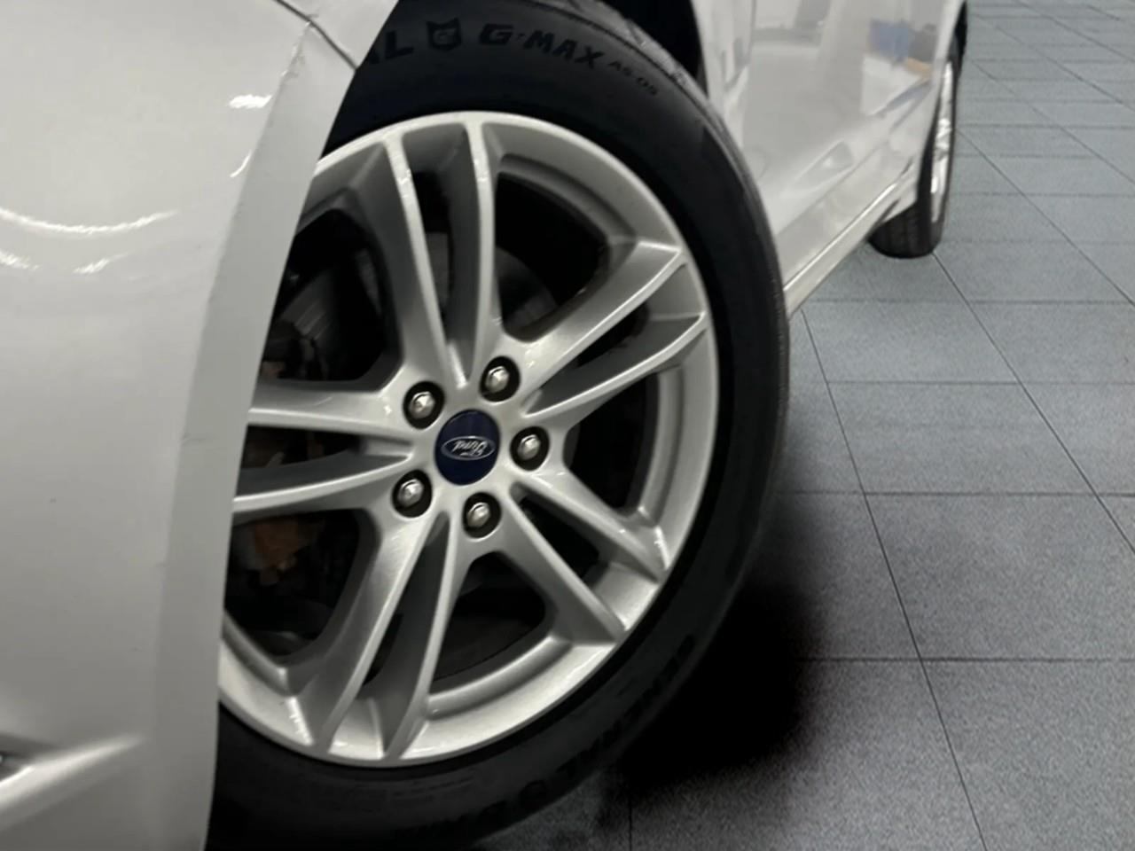 2018 Ford Fusion SE 4dr Front-wheel Drive Sedan Photo