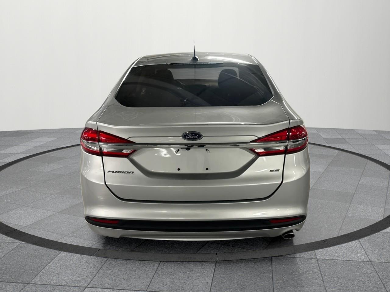 2018 Ford Fusion SE 4dr Front-wheel Drive Sedan Photo