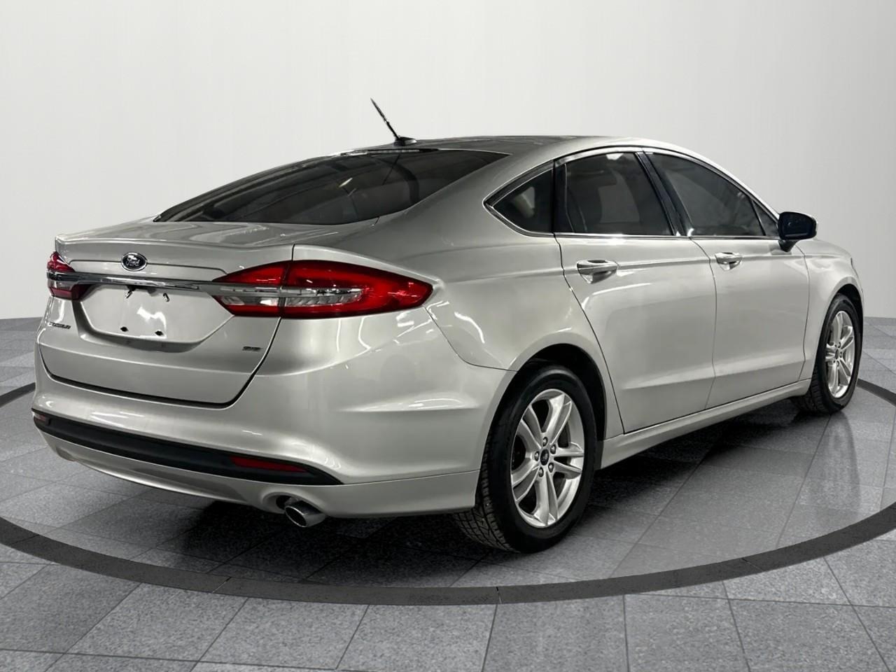2018 Ford Fusion SE 4dr Front-wheel Drive Sedan Photo