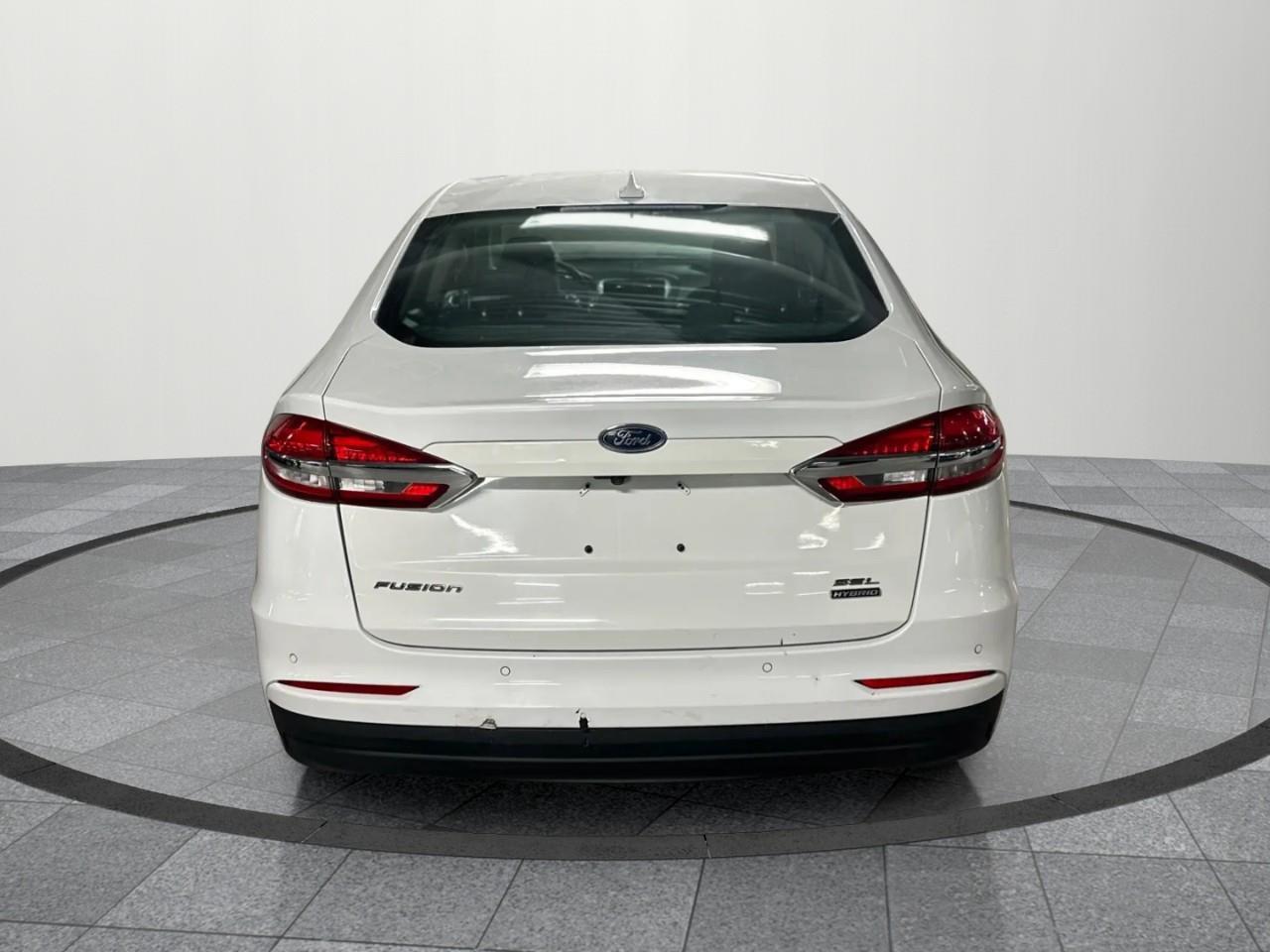 2020 Ford Fusion Hybrid SEL 4dr Front-Wheel Drive Sedan Photo