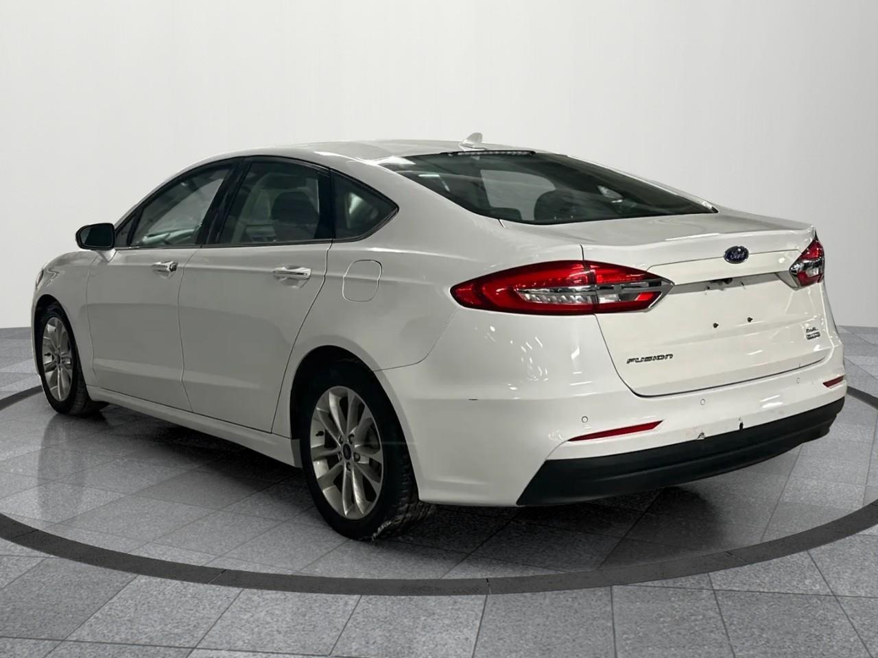 2020 Ford Fusion Hybrid SEL 4dr Front-Wheel Drive Sedan Photo