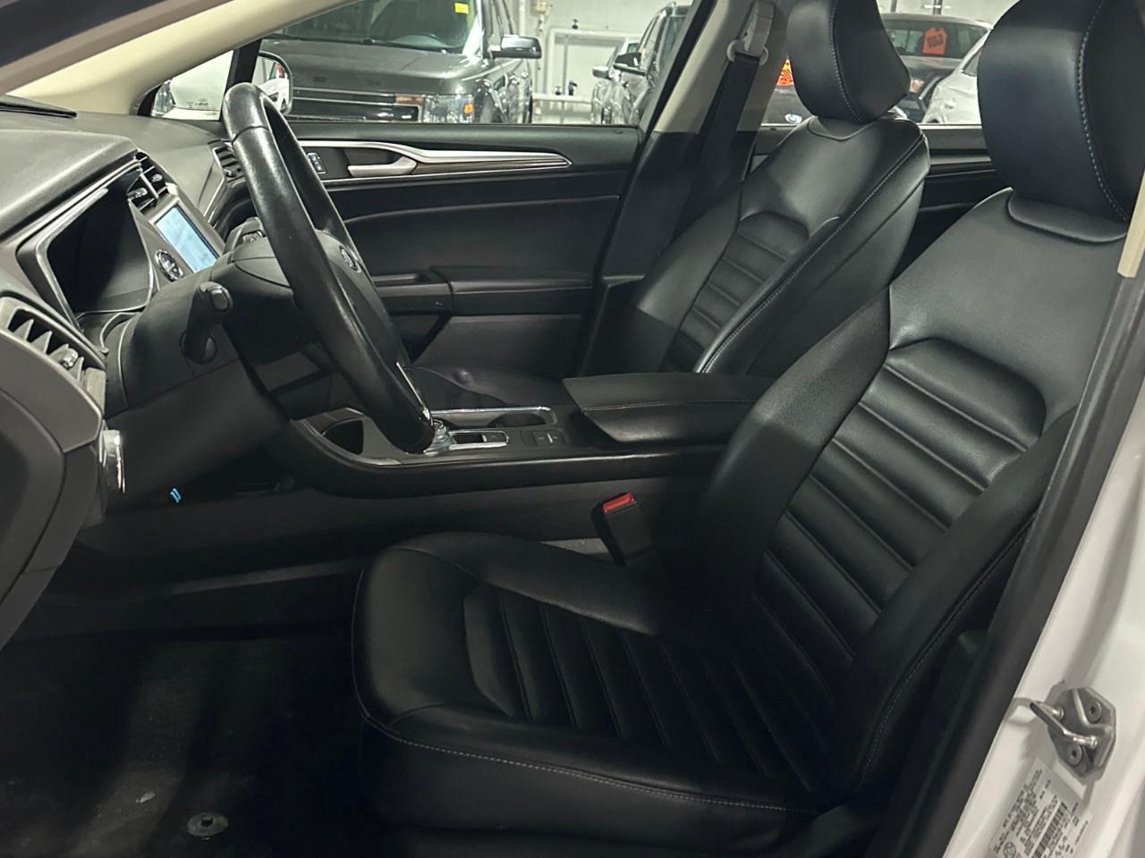 2020 Ford Fusion Hybrid SEL 4dr Front-Wheel Drive Sedan Photo