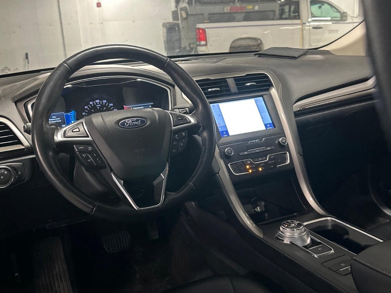 2020 Ford Fusion Hybrid SEL 4dr Front-Wheel Drive Sedan Photo