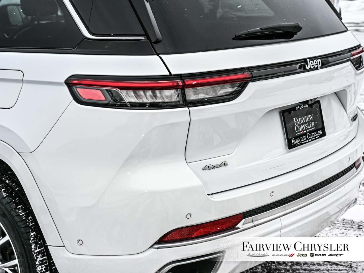 2024 Jeep Grand Cherokee Summit PANO ROOF   HEADS UP   19 SPEAKER MCINTOSH Photo