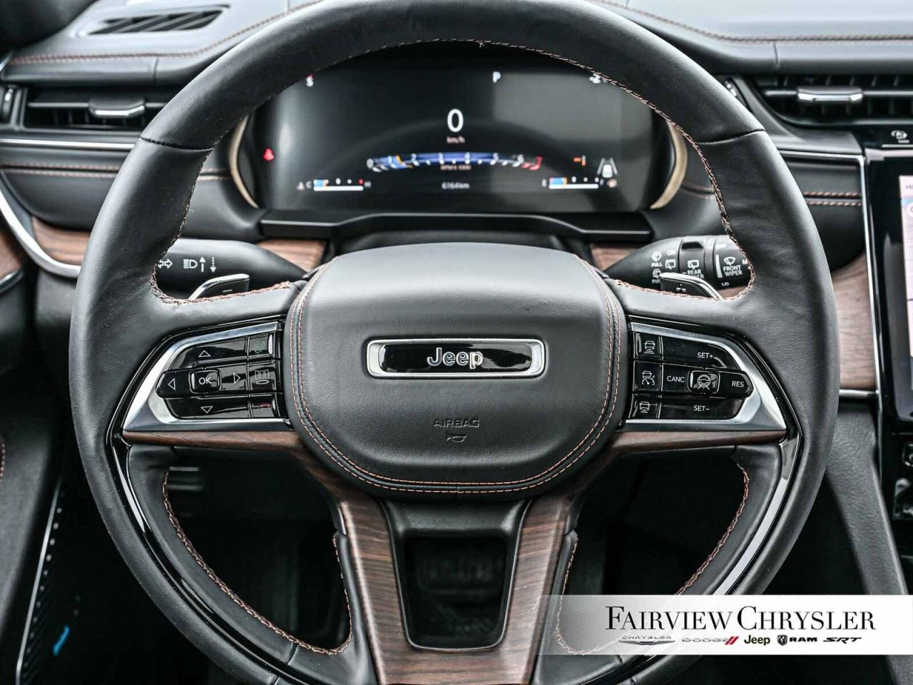 2024 Jeep Grand Cherokee Summit PANO ROOF   HEADS UP   19 SPEAKER MCINTOSH Photo