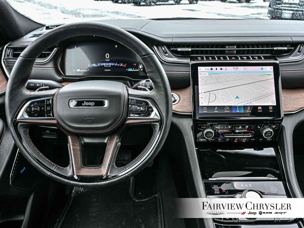 2024 Jeep Grand Cherokee Summit PANO ROOF   HEADS UP   19 SPEAKER MCINTOSH Photo