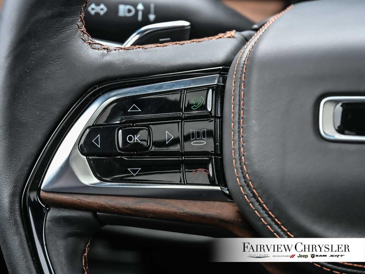 2024 Jeep Grand Cherokee Summit PANO ROOF   HEADS UP   19 SPEAKER MCINTOSH Photo