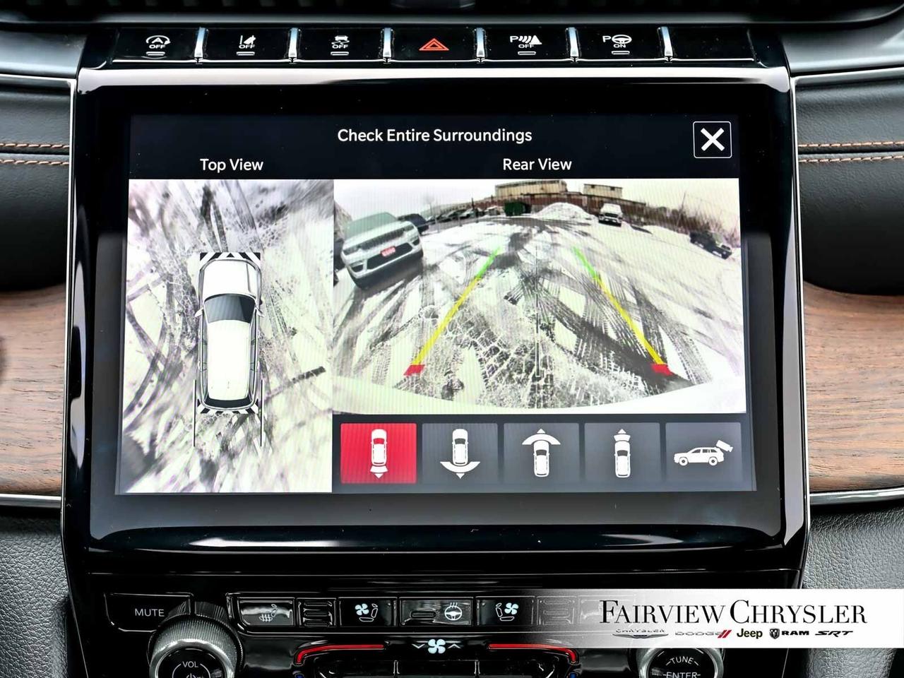 2024 Jeep Grand Cherokee Summit PANO ROOF   HEADS UP   19 SPEAKER MCINTOSH Photo