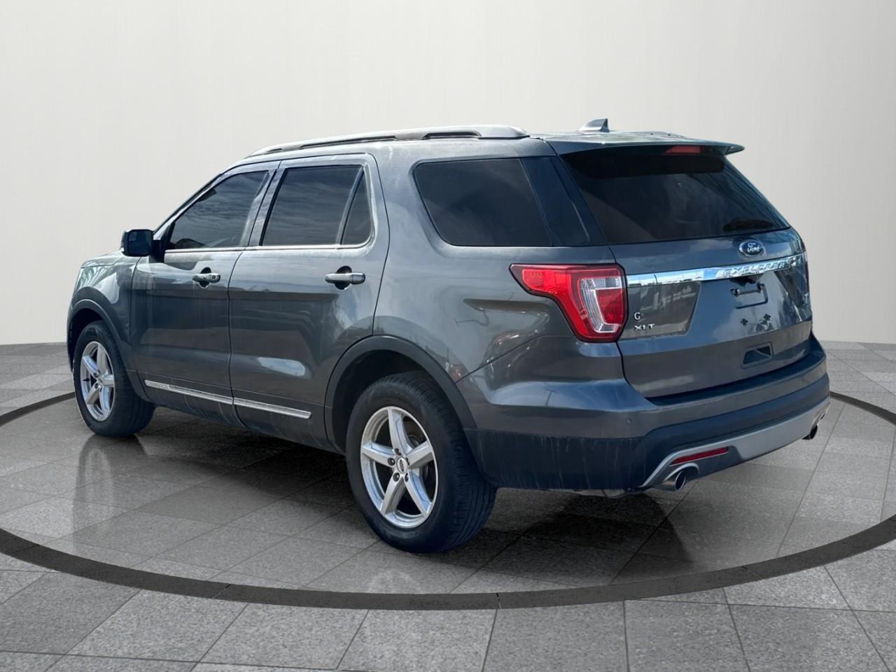 2016 Ford Explorer XLT 4DR 4X4 Photo