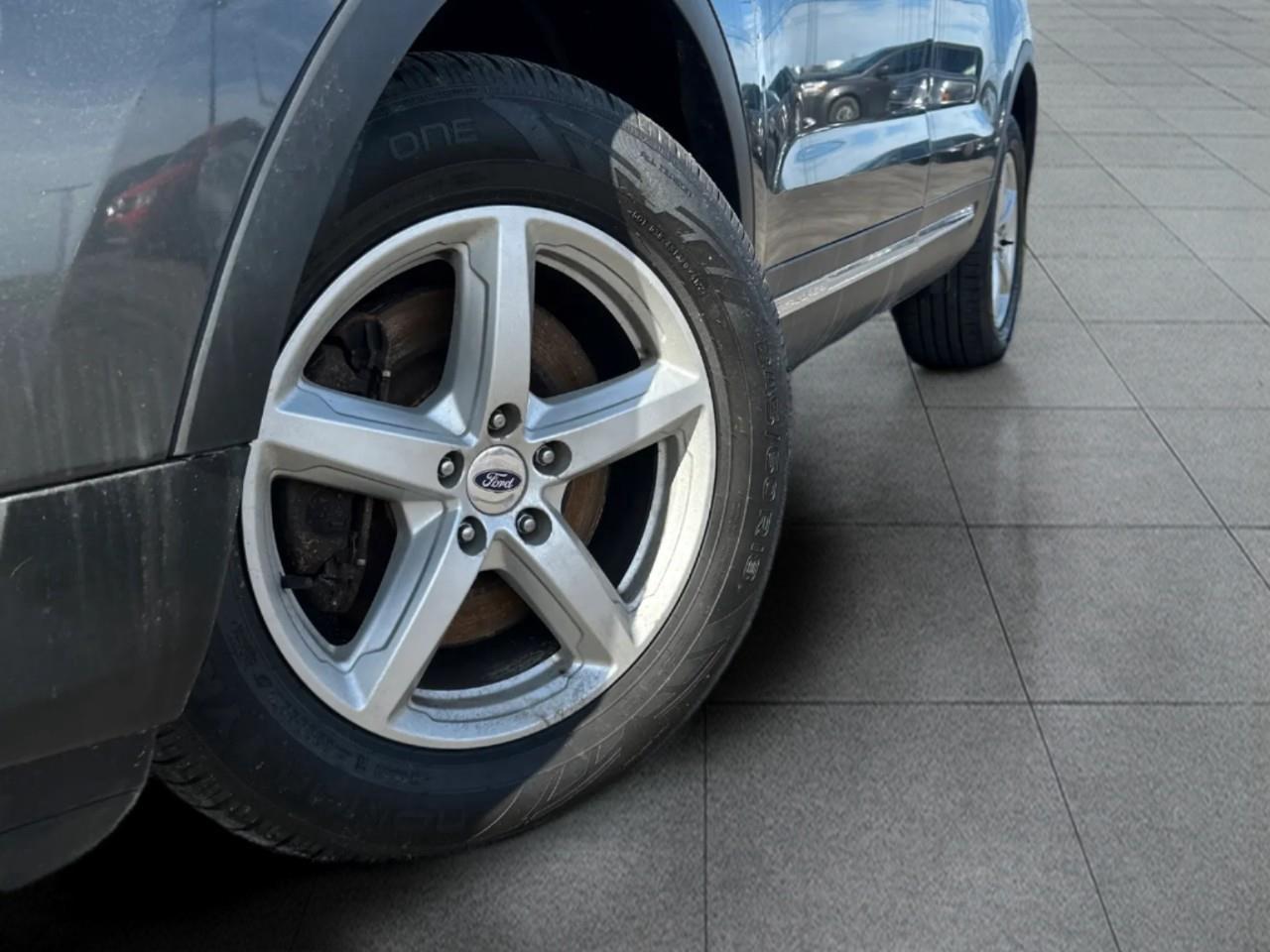 2016 Ford Explorer XLT 4DR 4X4 Photo