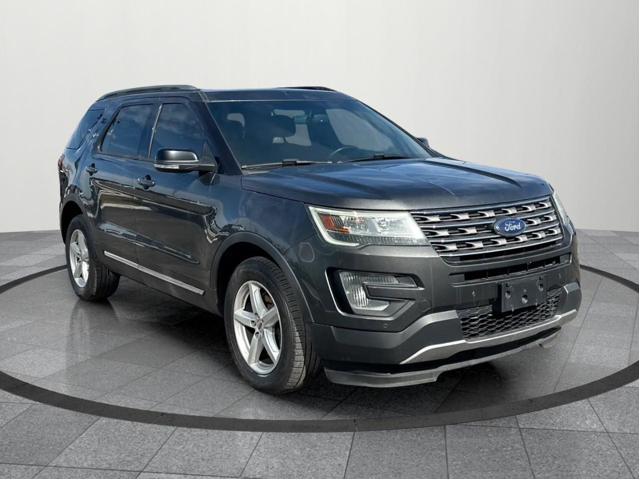 2016 Ford Explorer XLT 4DR 4X4 Photo
