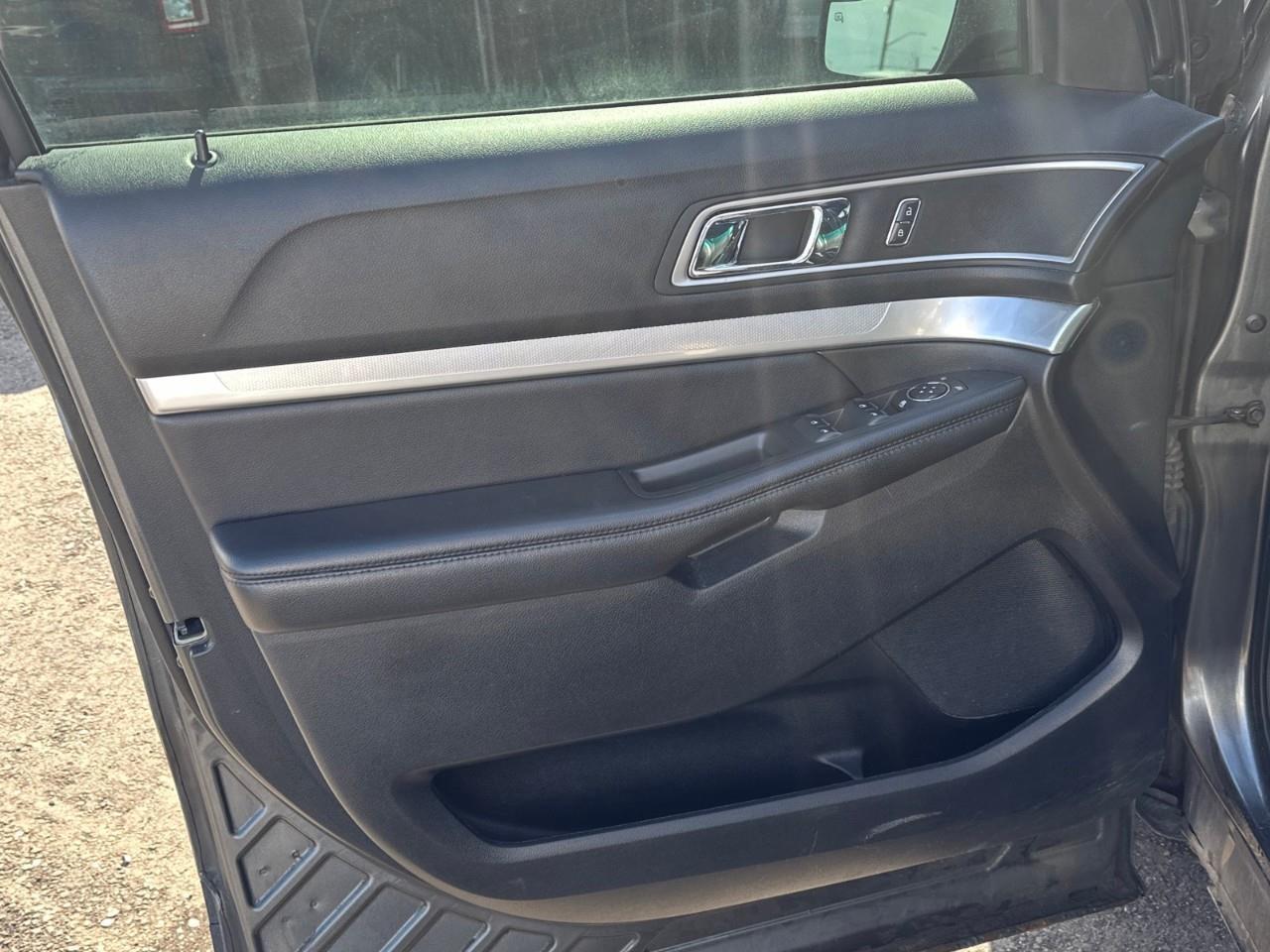 2016 Ford Explorer XLT 4DR 4X4 Photo