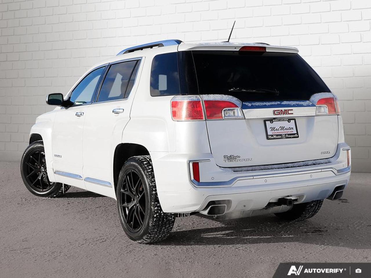 2016 GMC Terrain AWD Denali Photo2
