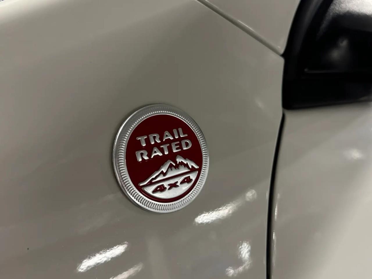 2019 Jeep Cherokee Trailhawk 4dr 4x4 Photo