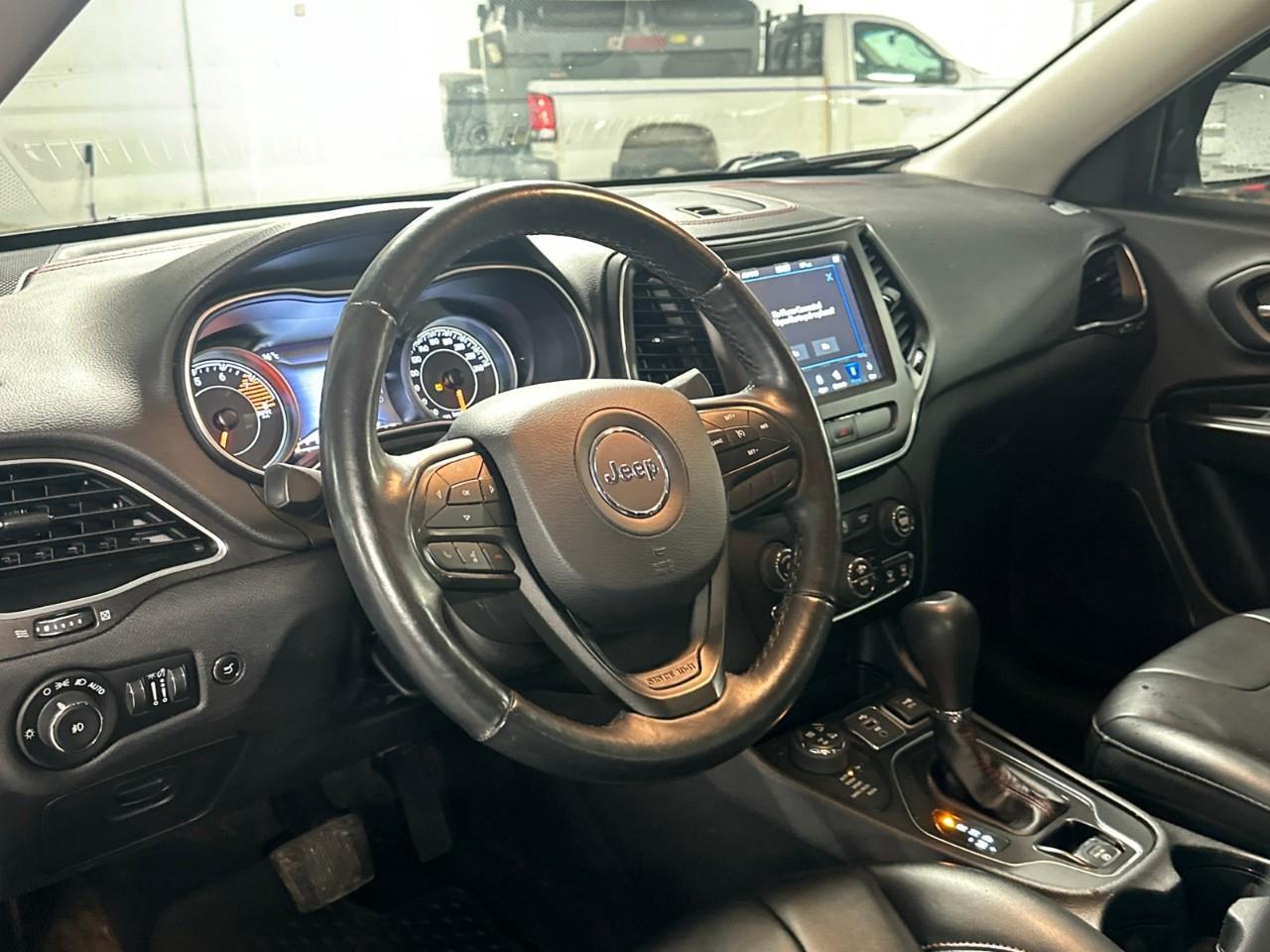 2019 Jeep Cherokee Trailhawk 4dr 4x4 Photo