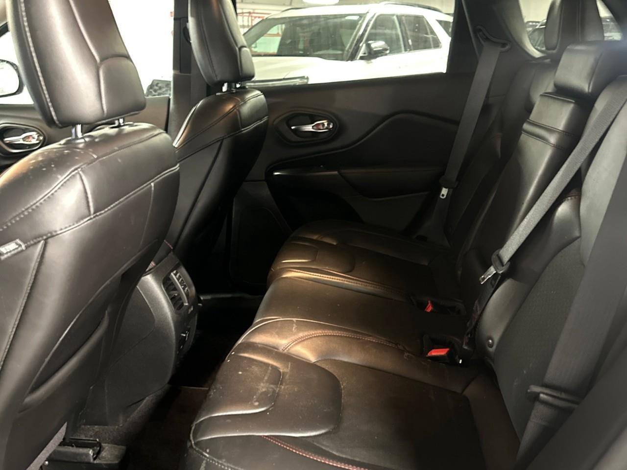 2019 Jeep Cherokee Trailhawk 4dr 4x4 Photo