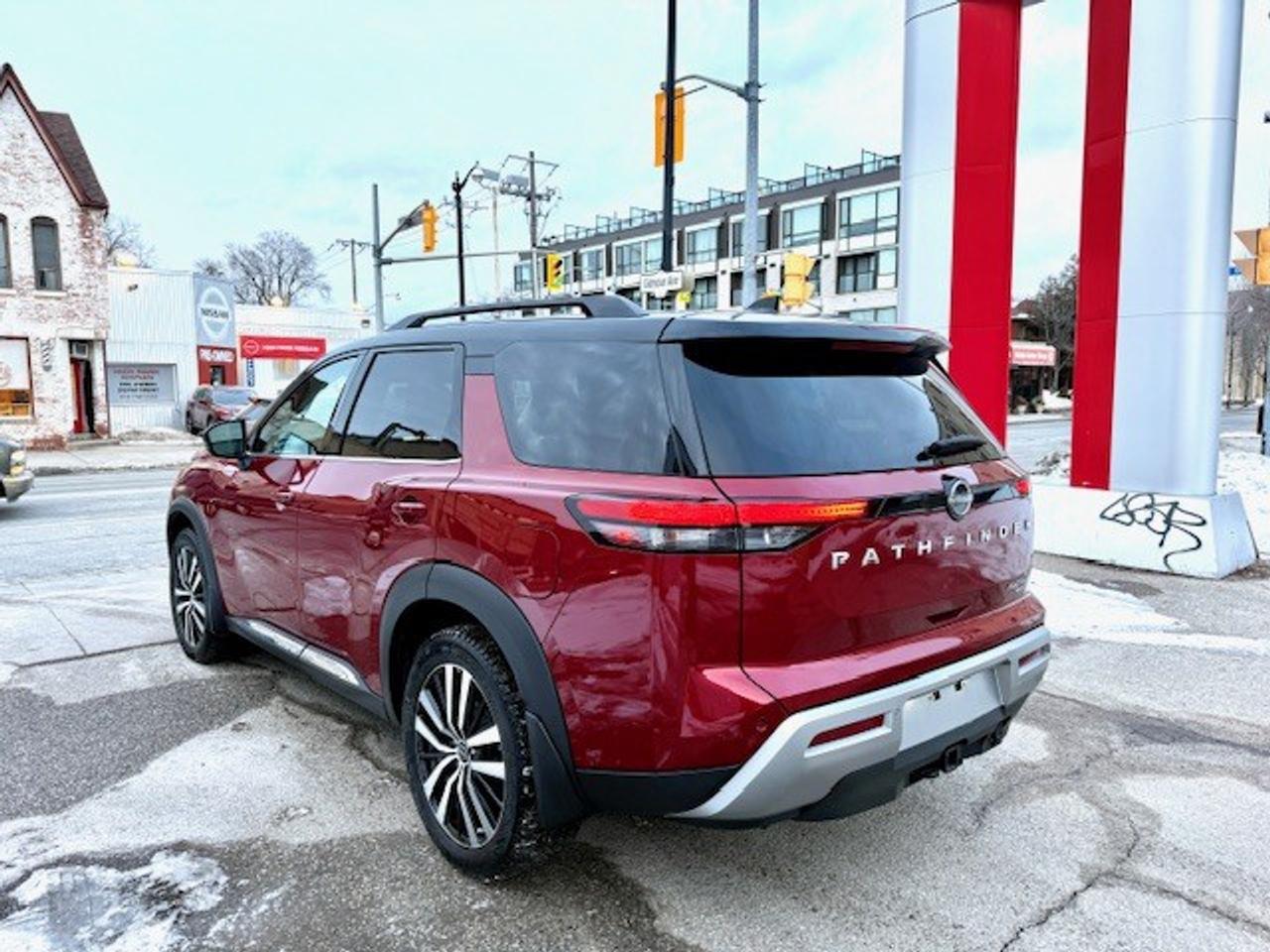 2024 Nissan Pathfinder PLATINUM, HUD, DIGITAL DASH, BOSE, PRO-PILOT, XM Photo