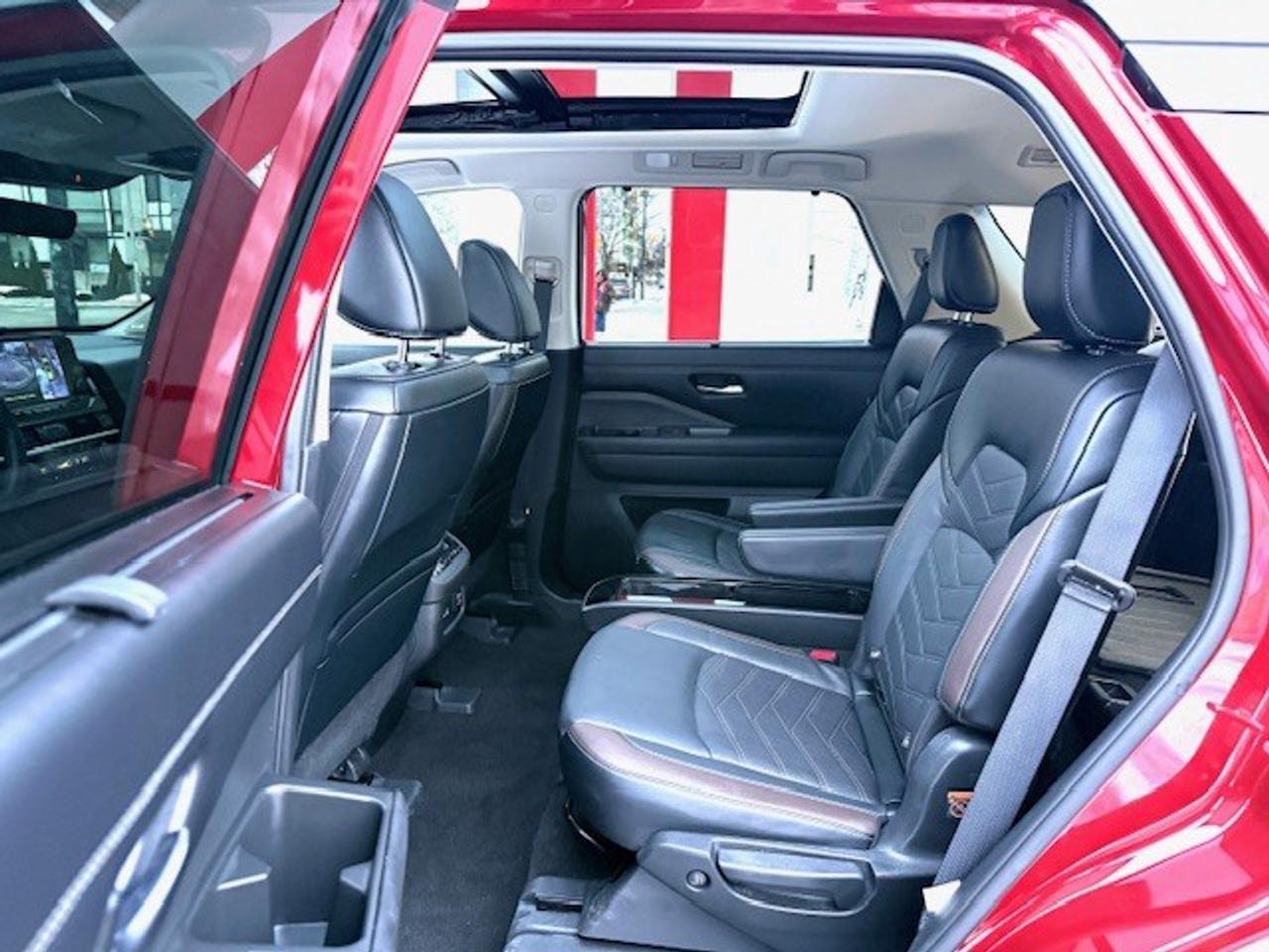 2024 Nissan Pathfinder PLATINUM, HUD, DIGITAL DASH, BOSE, PRO-PILOT, XM Photo