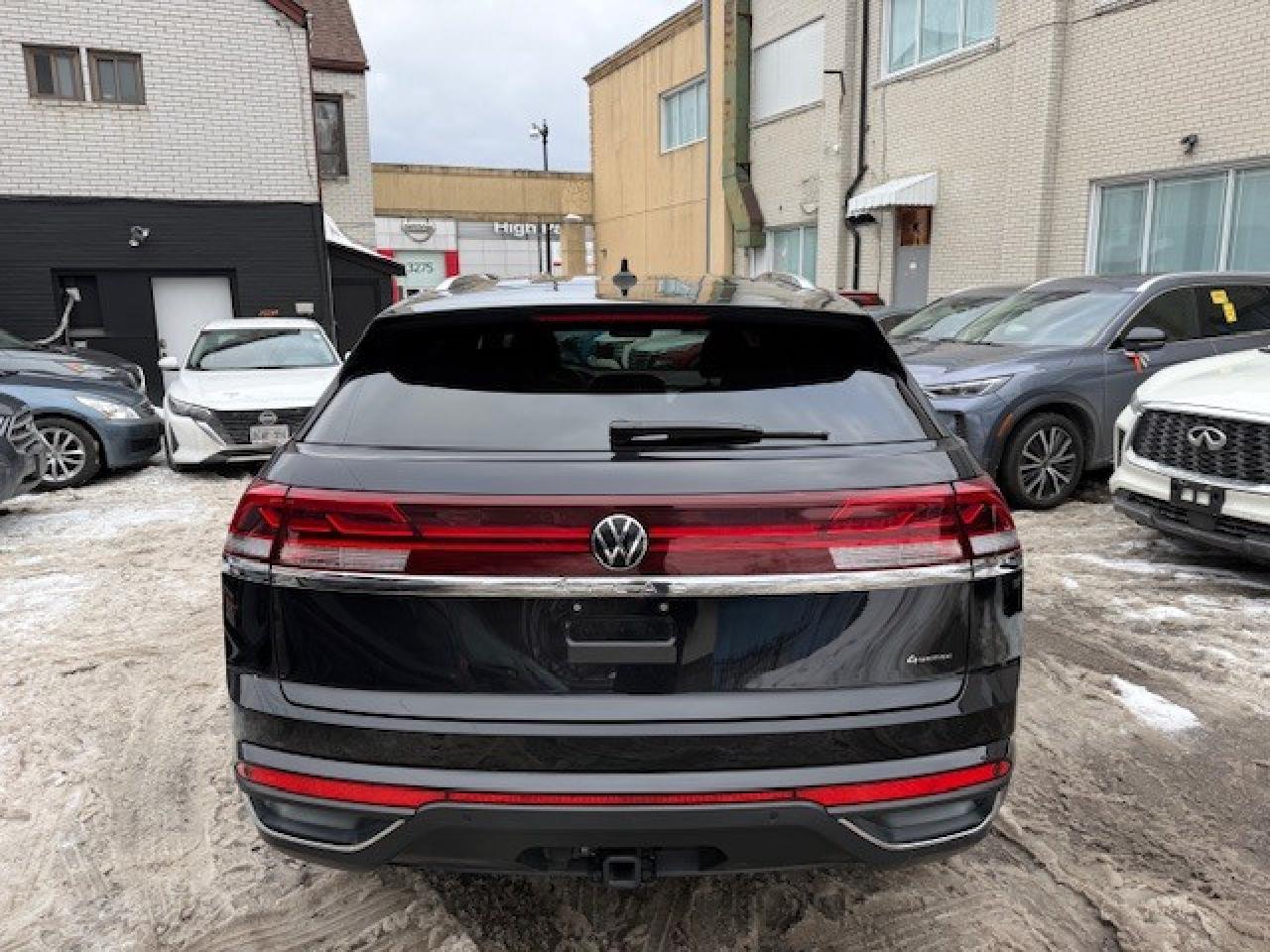2025 Volkswagen Atlas Cross Sport Comfortline, TRAVEL ASSIST, APPLE CARPLAY, REMOTE Photo