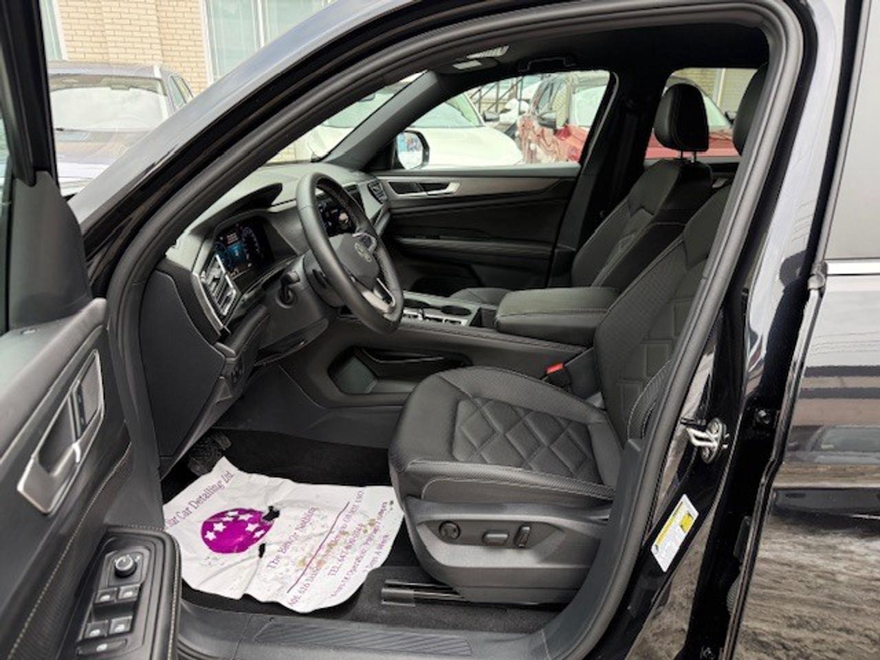 2025 Volkswagen Atlas Cross Sport Comfortline, TRAVEL ASSIST, APPLE CARPLAY, REMOTE Photo