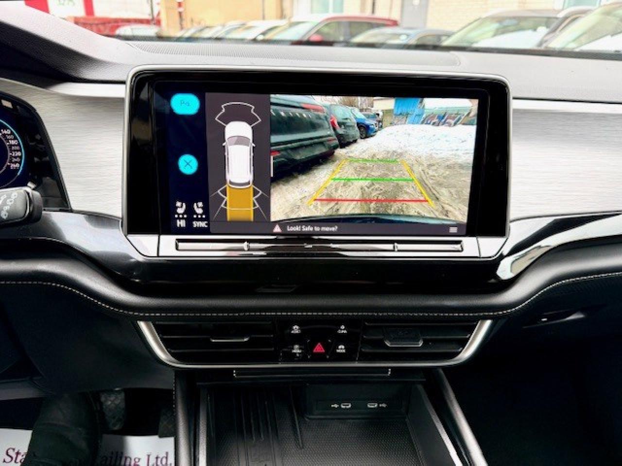 2025 Volkswagen Atlas Cross Sport Comfortline, TRAVEL ASSIST, APPLE CARPLAY, REMOTE Photo