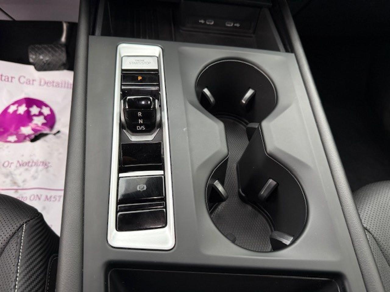 2025 Volkswagen Atlas Cross Sport Comfortline, TRAVEL ASSIST, APPLE CARPLAY, REMOTE Photo