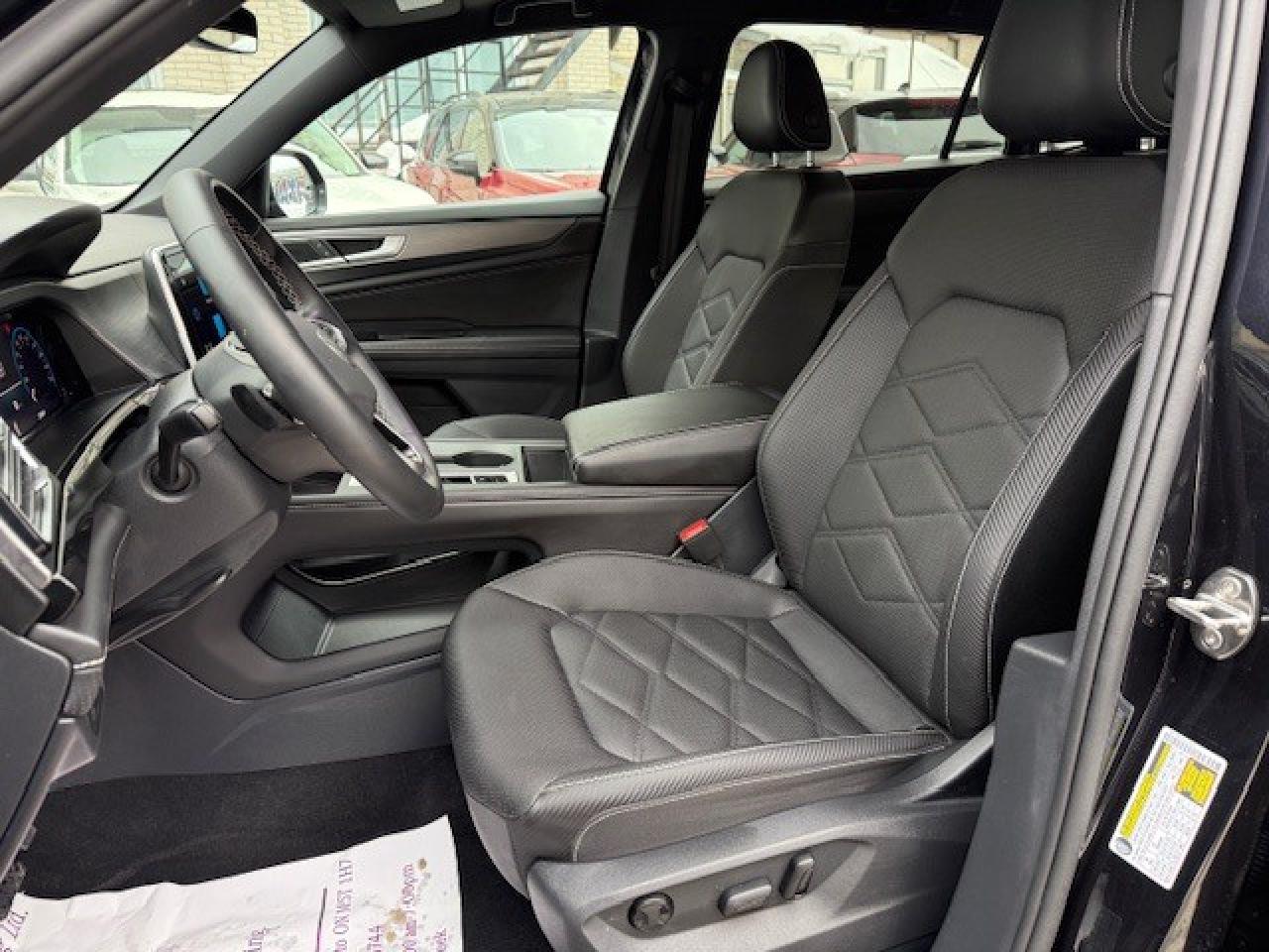 2025 Volkswagen Atlas Cross Sport Comfortline, TRAVEL ASSIST, APPLE CARPLAY, REMOTE Photo