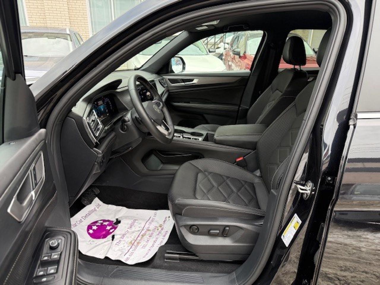 2025 Volkswagen Atlas Cross Sport Comfortline, TRAVEL ASSIST, APPLE CARPLAY, REMOTE Photo