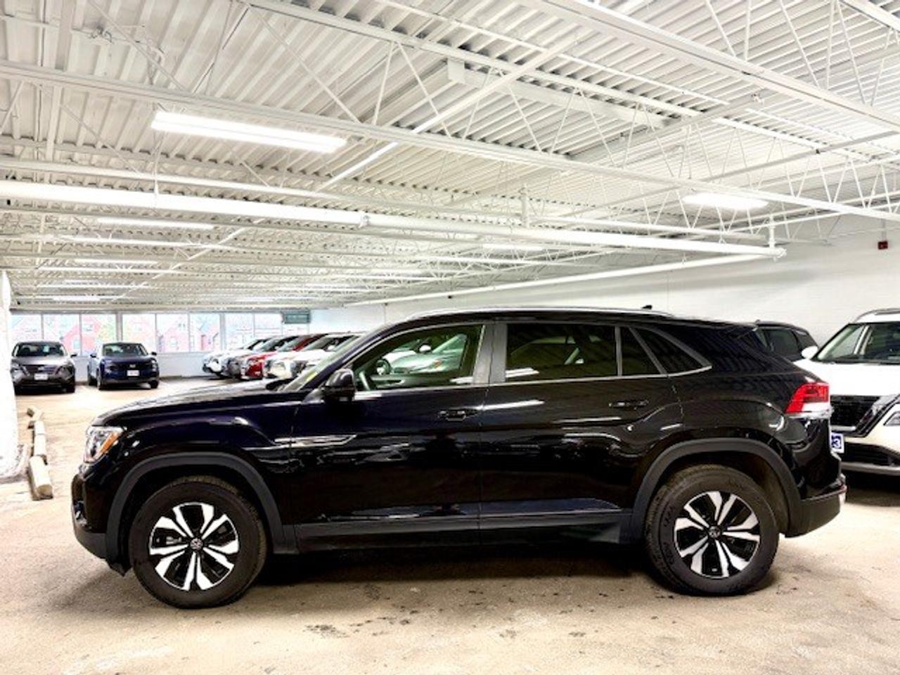2025 Volkswagen Atlas Cross Sport Comfortline, TRAVEL ASSIST, APPLE CARPLAY, REMOTE Photo