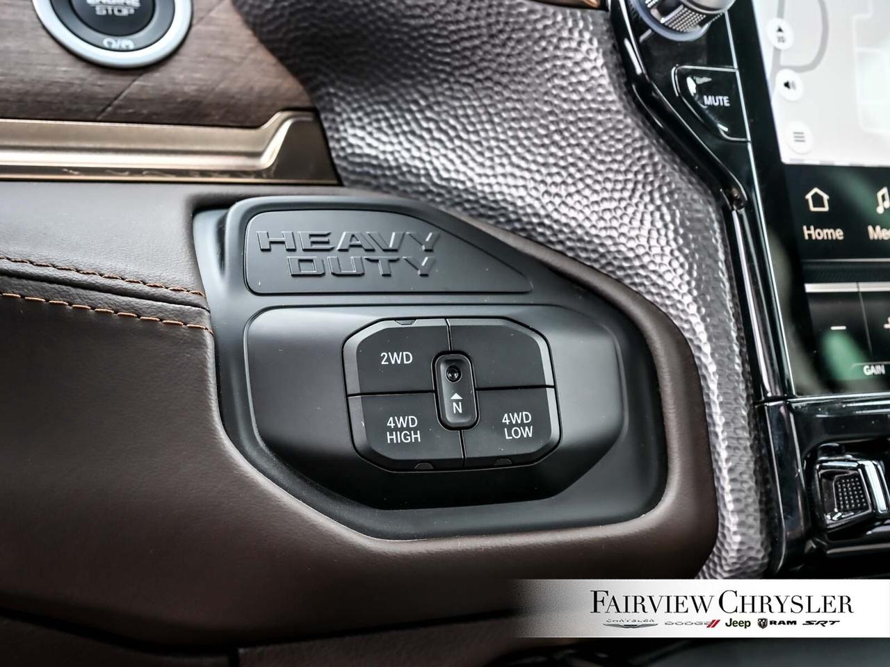 2025 RAM 3500 Limited LONGHORN   SUNROOF   REAR AUTO LEVELLING Photo