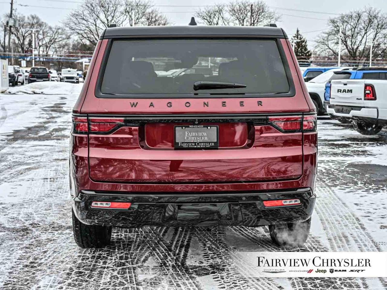 2025 Jeep Wagoneer Series II Carbide OVERLAND   PANO ROOF   LEATHER Photo