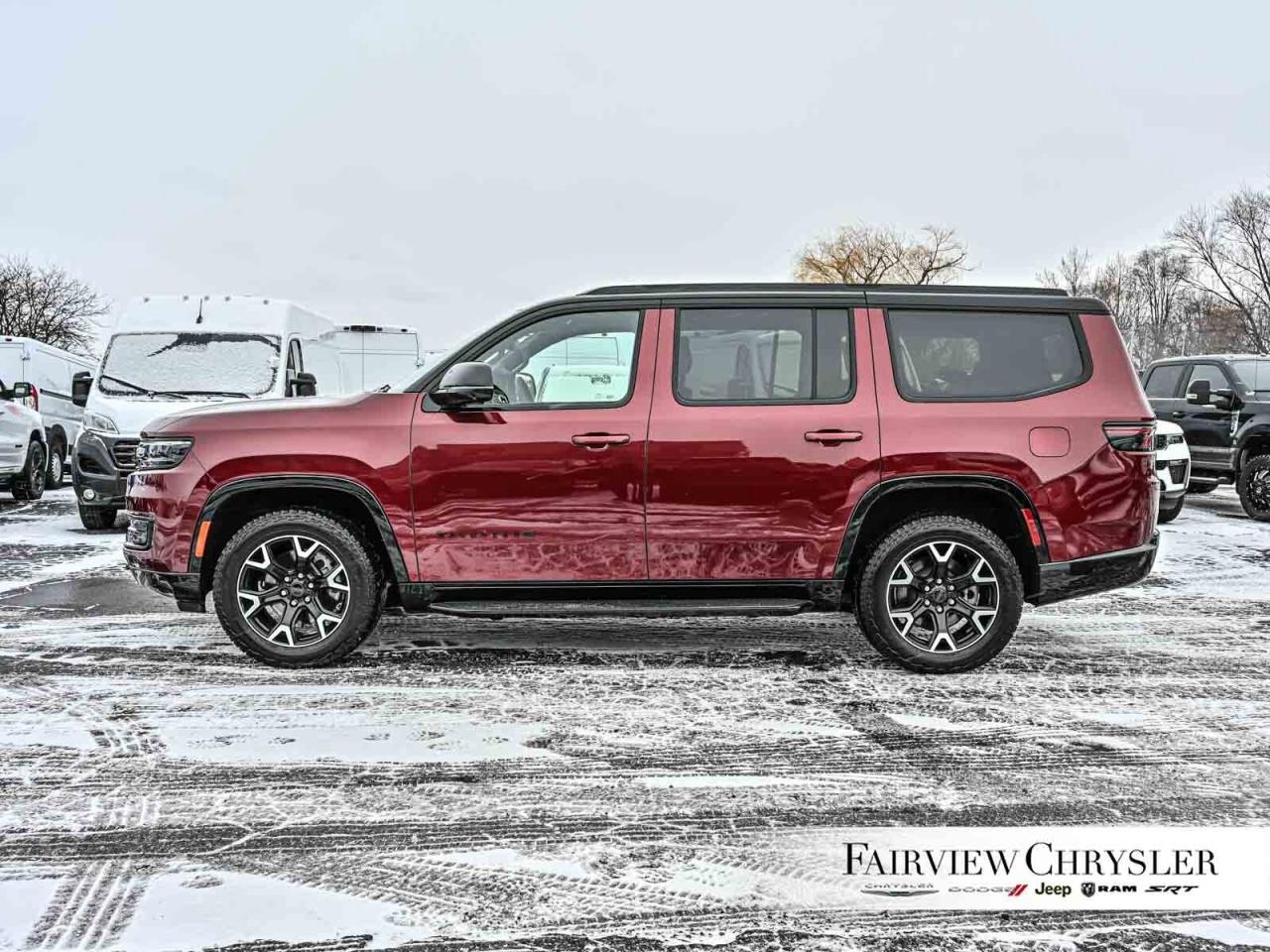 2025 Jeep Wagoneer Series II Carbide OVERLAND   PANO ROOF   LEATHER Photo
