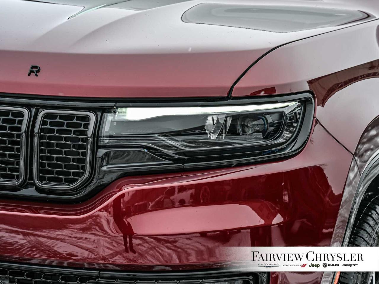 2025 Jeep Wagoneer Series II Carbide OVERLAND   PANO ROOF   LEATHER Photo