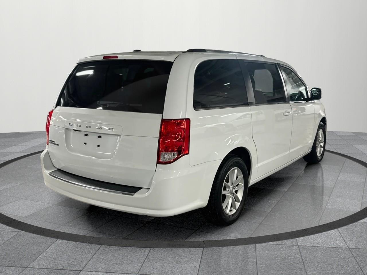 2019 Dodge Grand Caravan CVP/SXT Passenger Van Photo