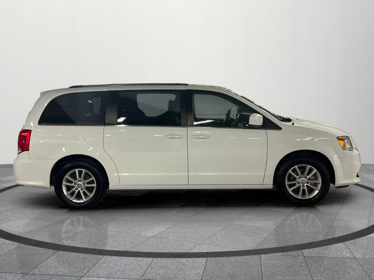2019 Dodge Grand Caravan CVP/SXT Passenger Van Photo