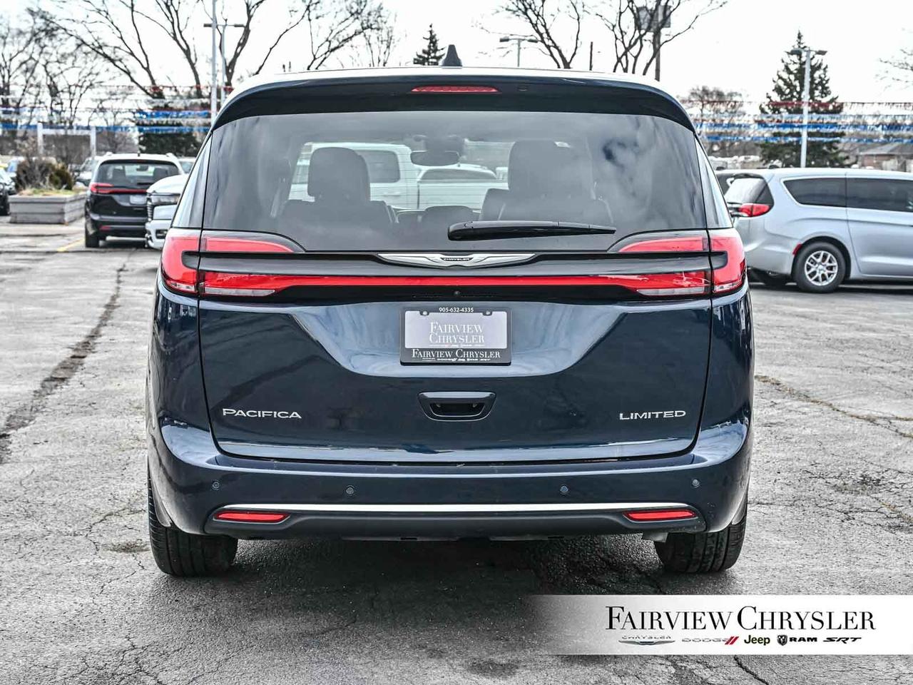 2024 Chrysler Pacifica Limited PANO ROOF   LEATHER   BLIND SPOT   ADAPTIV Photo