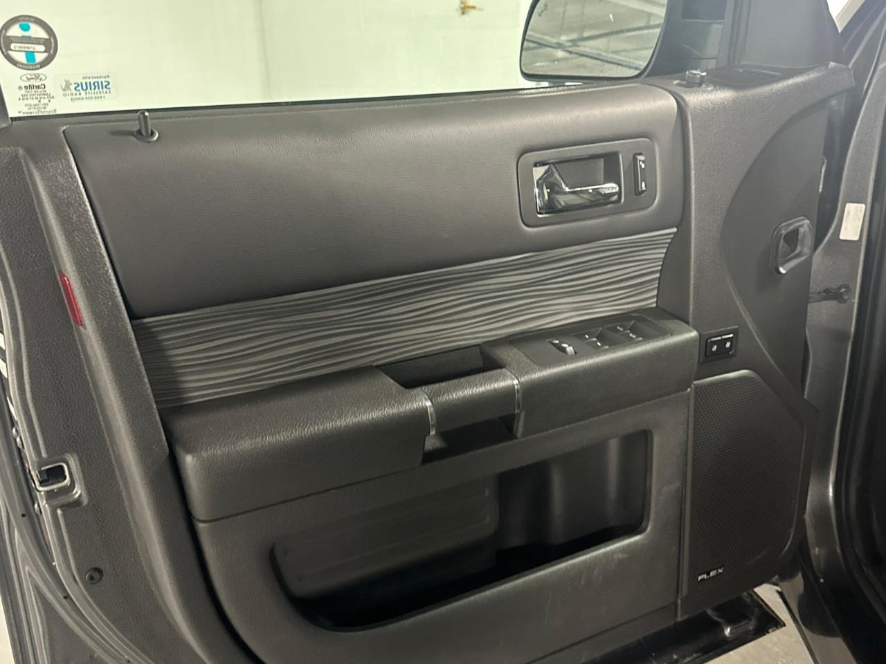 2018 Ford Flex SEL 4dr All-wheel Drive Photo